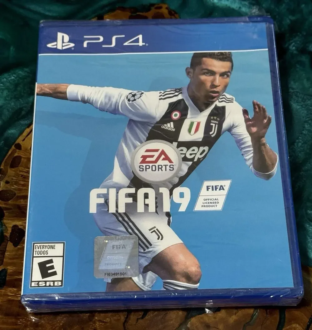 FIFA 19 PS4 PLAYSTATION 4 SONY EA SPORTS SOCCER RONALDO BRAND NEW FACTORY SEALED